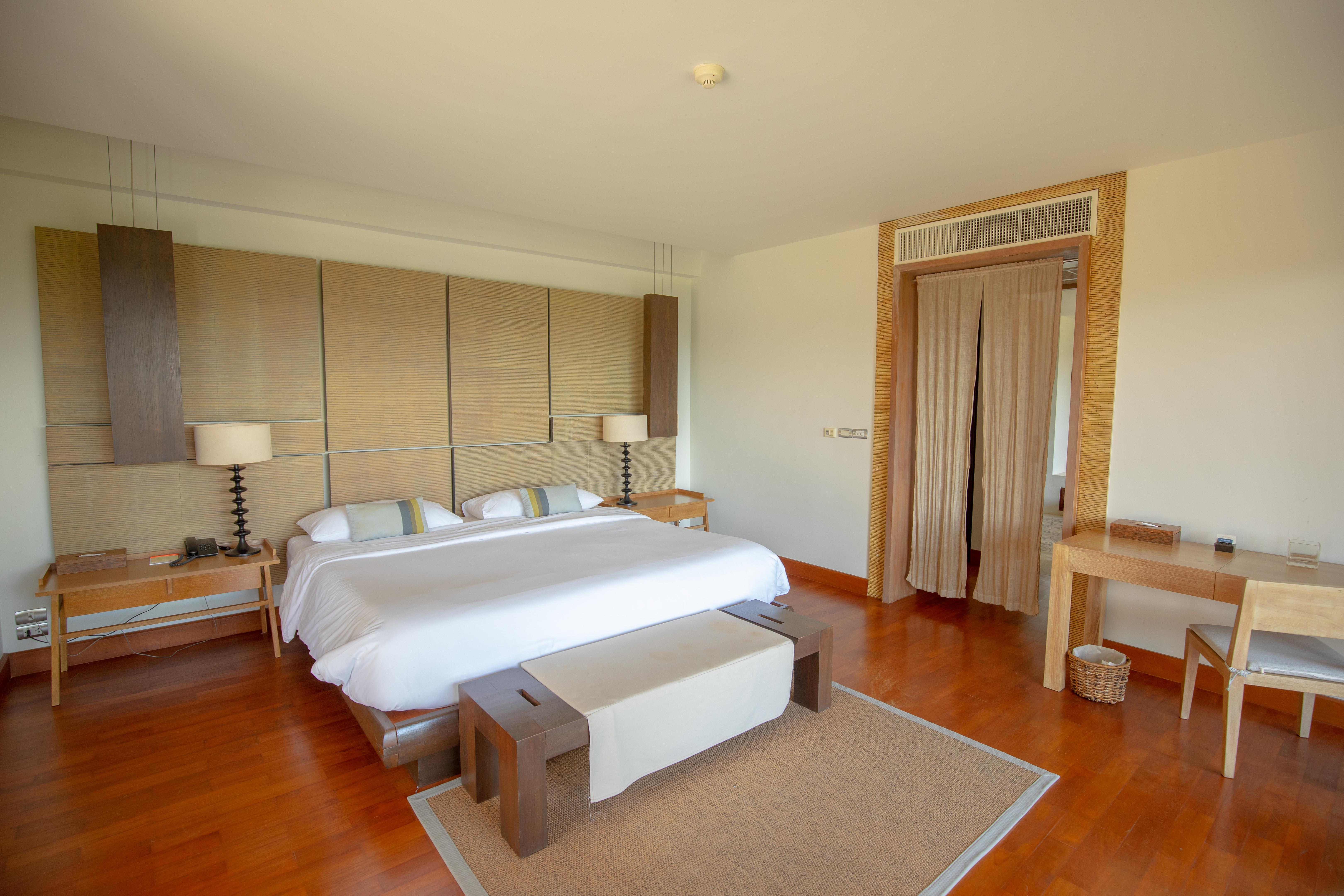 Sri Panwa Phuket Luxury Pool Villa Hotel - Sha Plus Eksteriør billede A bedroom at the hotel