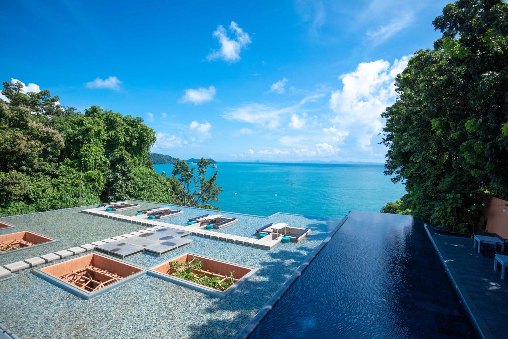 Sri Panwa Phuket Luxury Pool Villa Hotel - Sha Plus Eksteriør billede Infinity pool at the resort